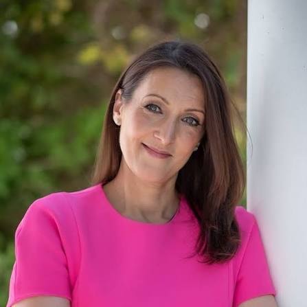 Sara Davison — the world's number one Divorce Coach